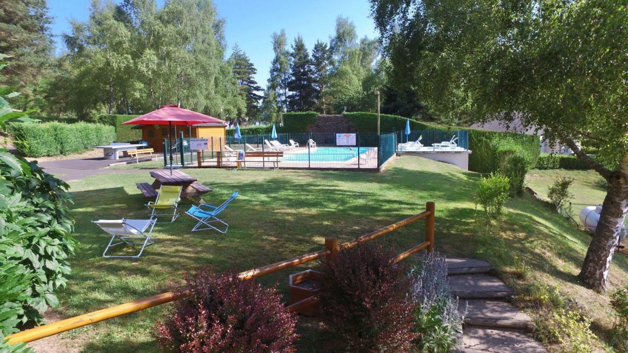 Hotel Vvf Aubrac Chaudes-Aigues Zewnętrze zdjęcie